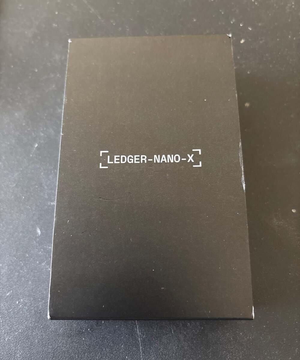 Ledger Nano X Cryptocurrency Bluetooth Hardware Wallet - Onyx Black